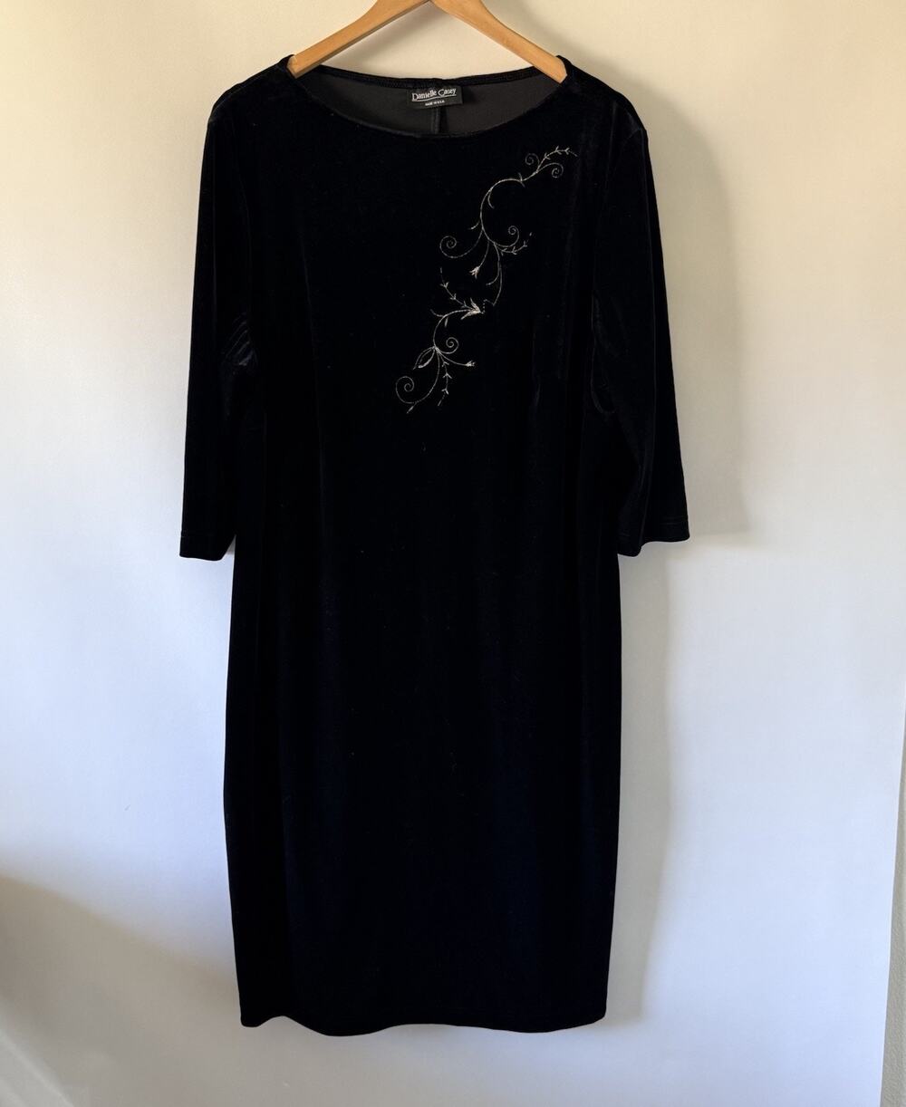 Danielle Casey Vintage Black Velvet Dress Embroidered Made USA Plus Est 18W-20W